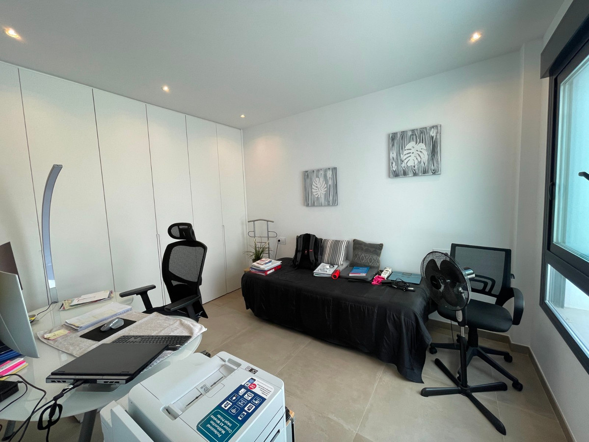 Se vende Villa - Chalet de 3 dormitorios en Costa Blanca, Alicante, España