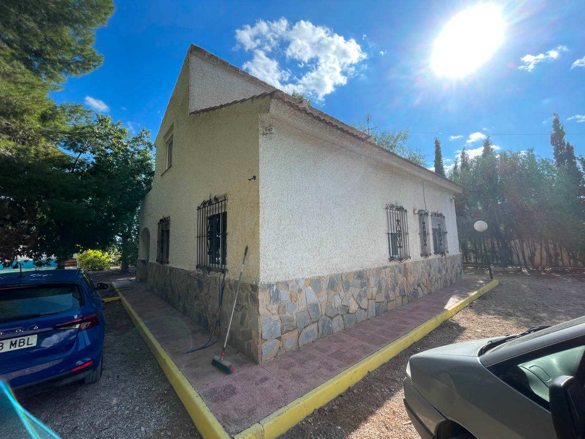 3 Bed Townhouse for sale in Albatera Costa Blanca, Alicante, Spain