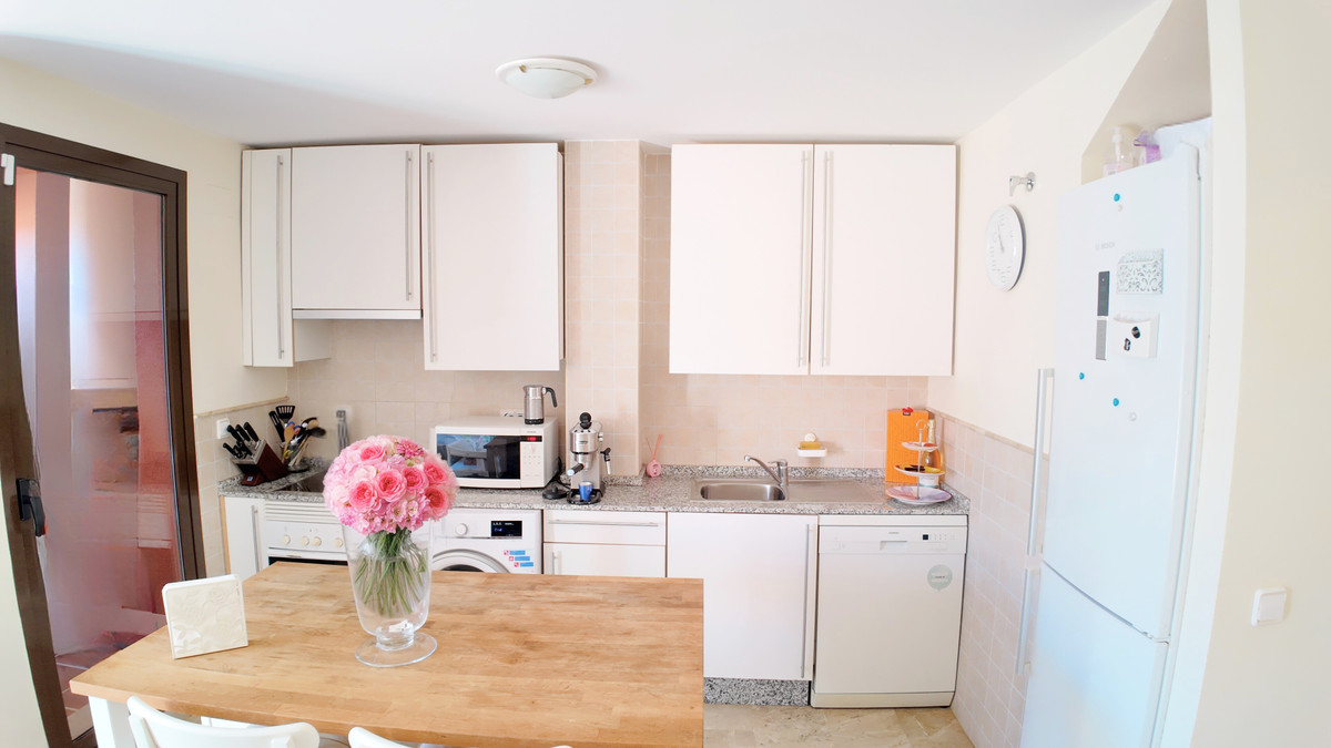 Se vende Apartamento Planta Baja de 2 dormitorios en Costa Del Sol, Málaga, España