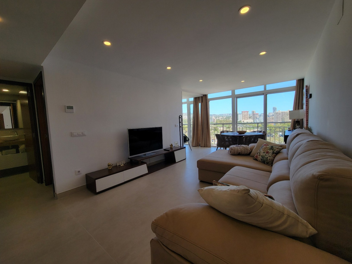 Se vende Apartamento Planta Media de 2 dormitorios en Costa Blanca, Alicante, España