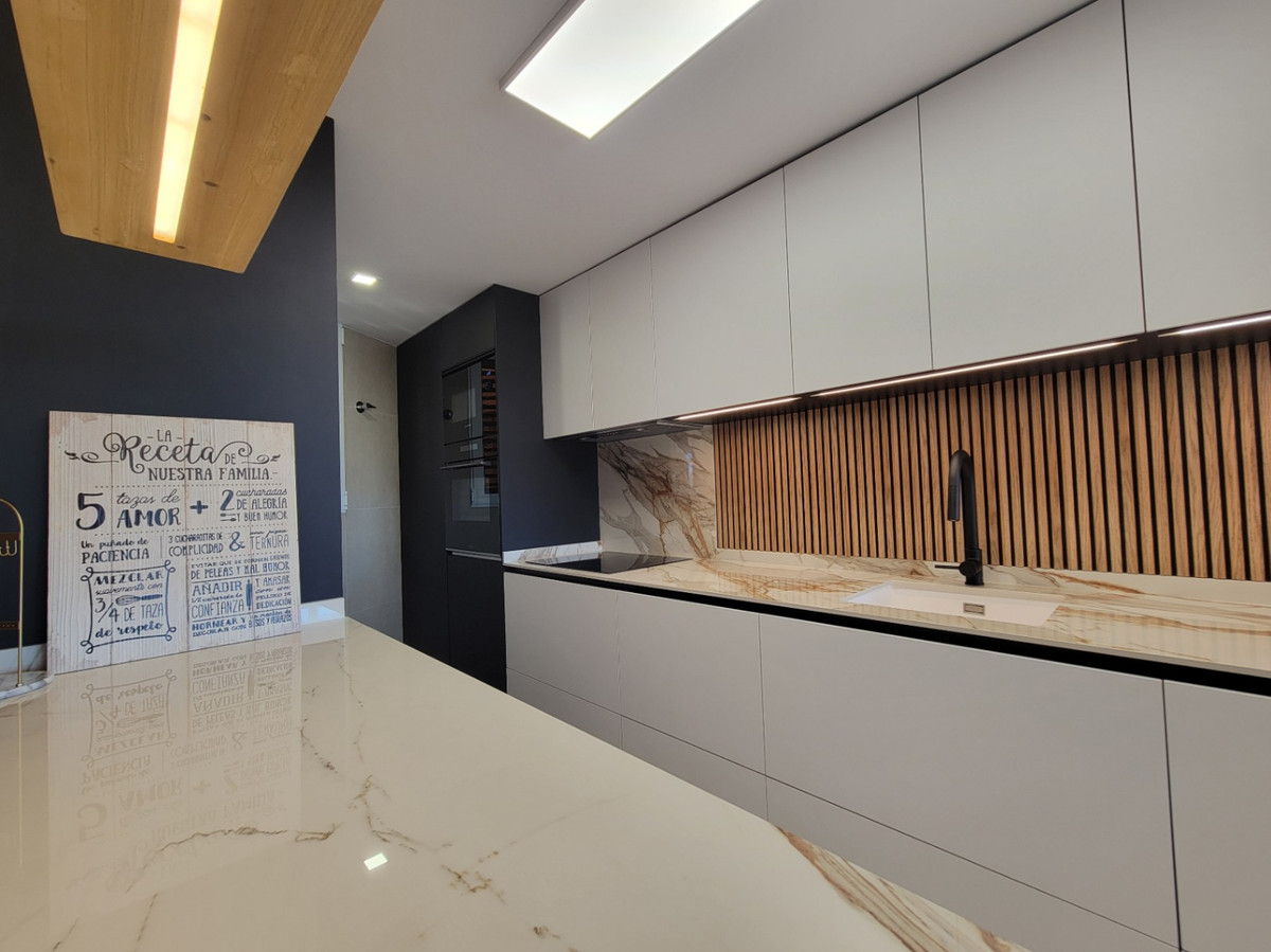Se vende Apartamento Planta Media de 2 dormitorios en Costa Blanca, Alicante, España