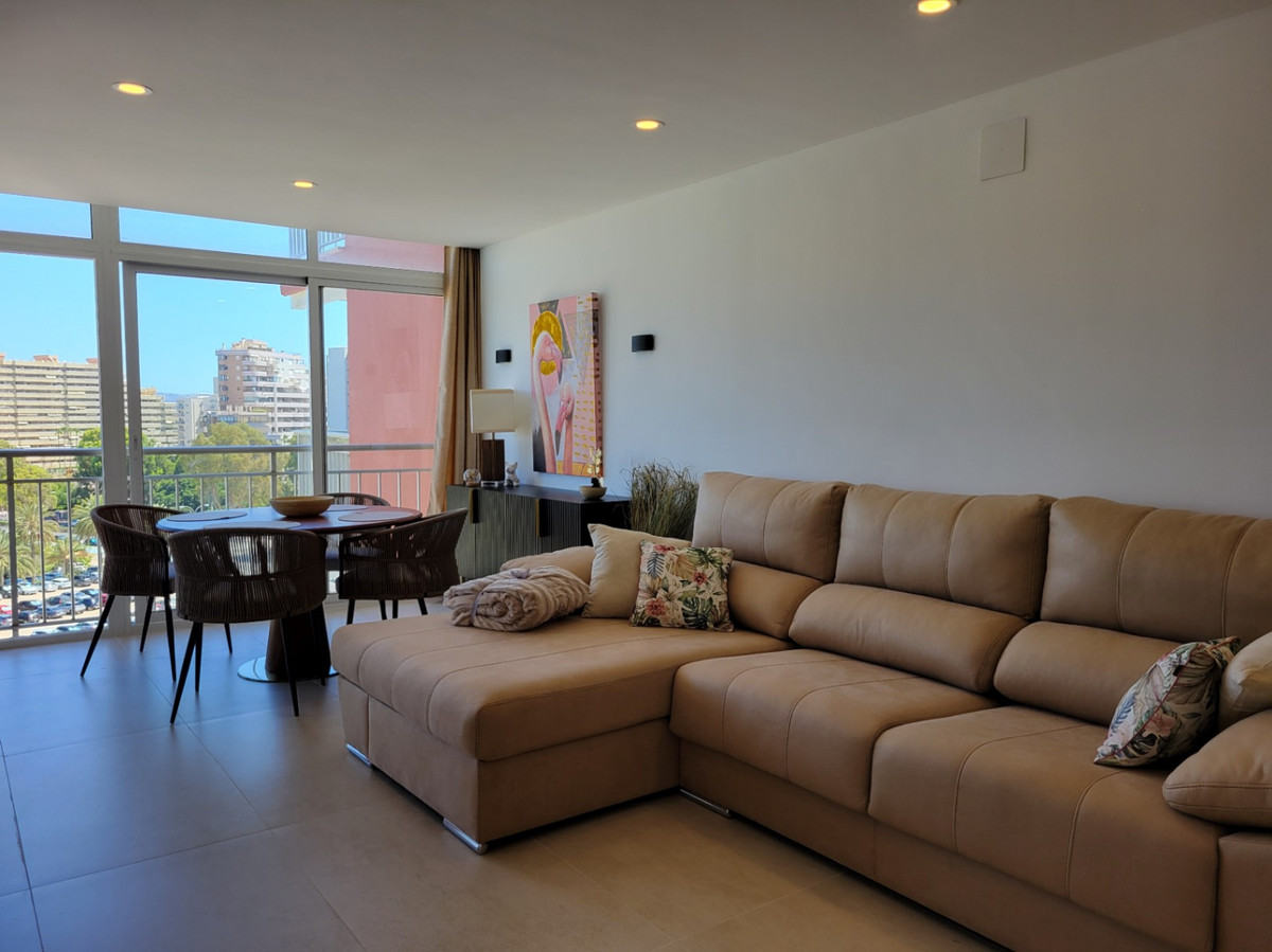 Se vende Apartamento Planta Media de 2 dormitorios en Costa Blanca, Alicante, España