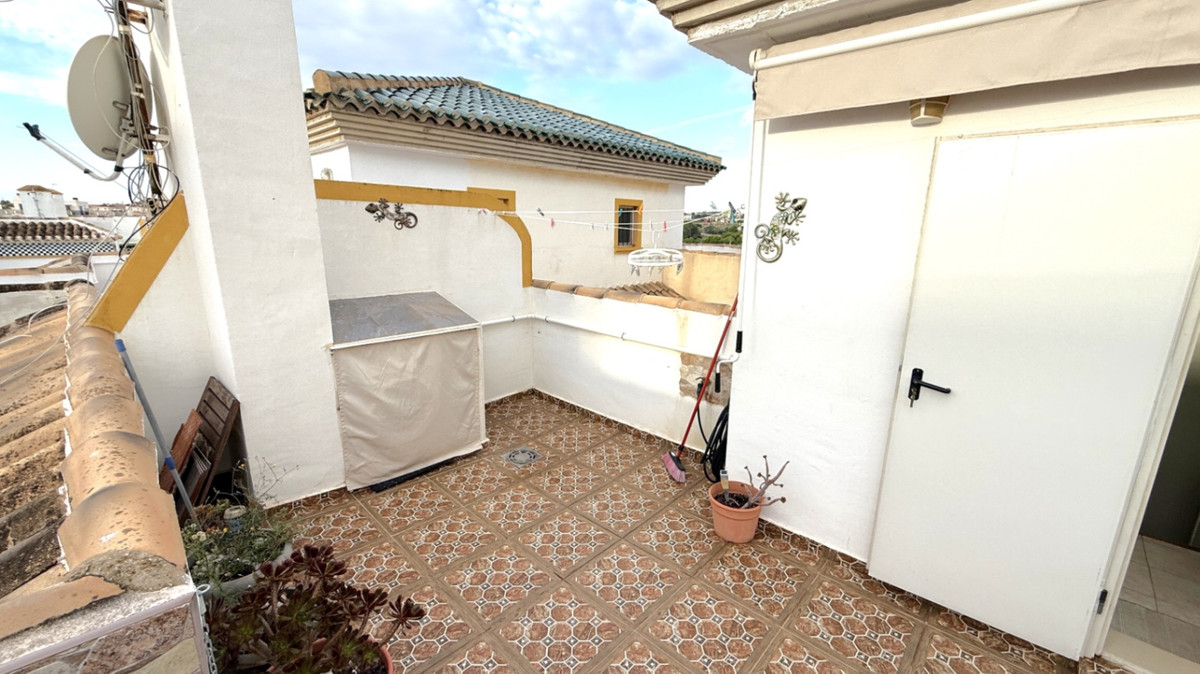 3 Bed Apartment for sale in Orihuela Costa Blanca, Alicante, Spain