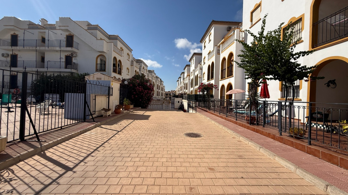 3 Bed Apartment for sale in Orihuela Costa Blanca, Alicante, Spain