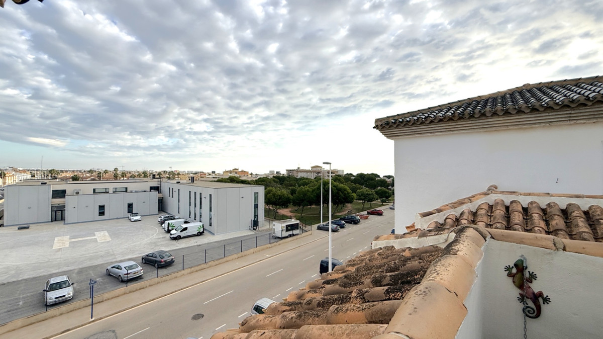 3 Bed Apartment for sale in Orihuela Costa Blanca, Alicante, Spain