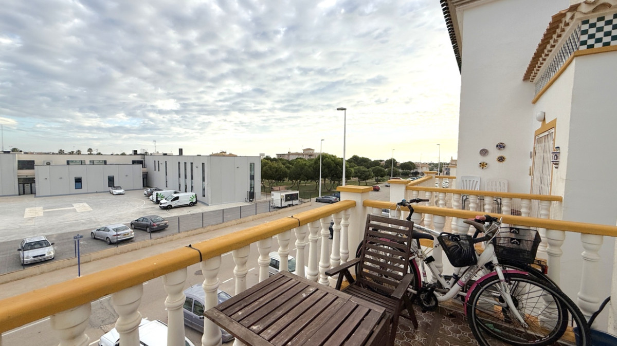 3 Bed Apartment for sale in Orihuela Costa Blanca, Alicante, Spain