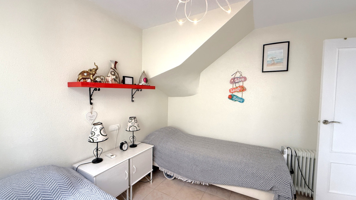 3 Bed Apartment for sale in Orihuela Costa Blanca, Alicante, Spain