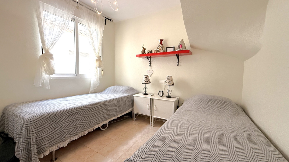 3 Bed Apartment for sale in Orihuela Costa Blanca, Alicante, Spain