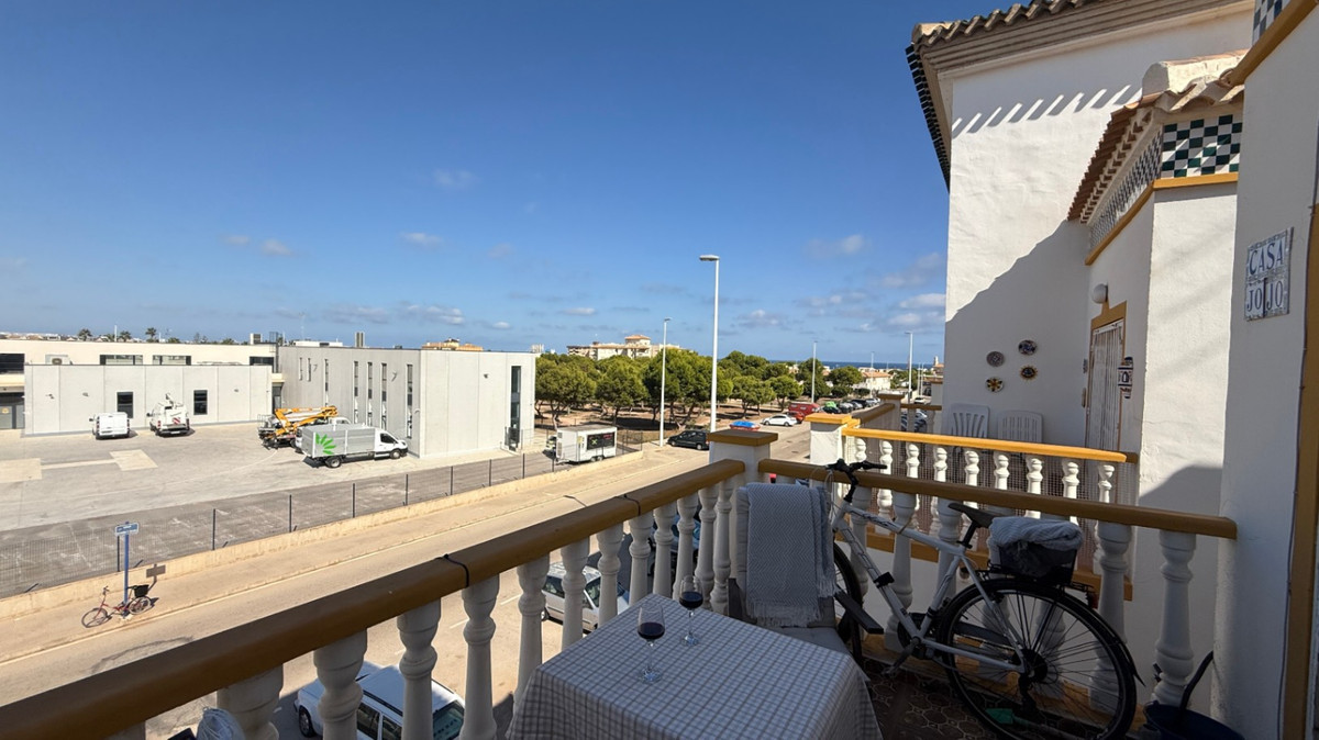 3 Bed Apartment for sale in Orihuela Costa Blanca, Alicante, Spain