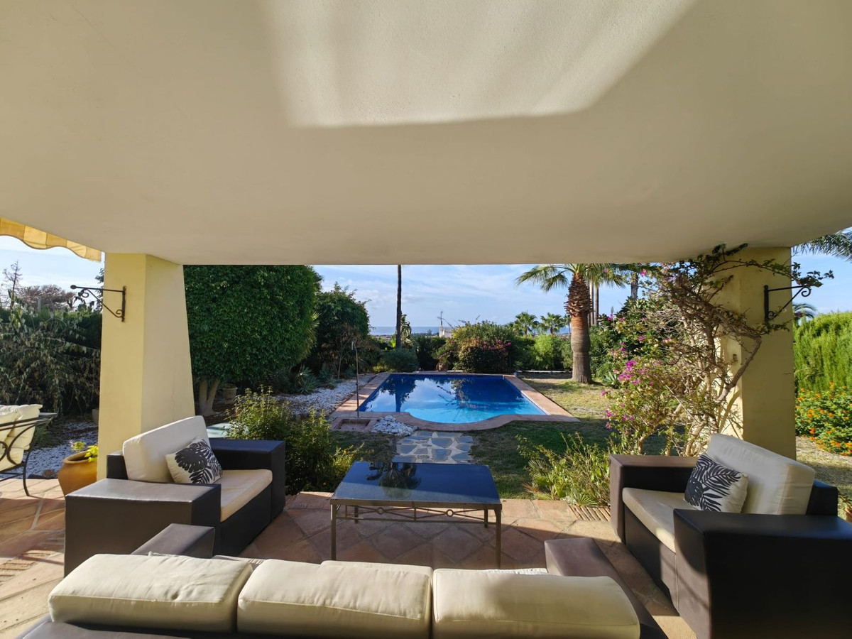 3 Bed Townhouse for sale in Estepona Costa Del Sol, Málaga, Spain