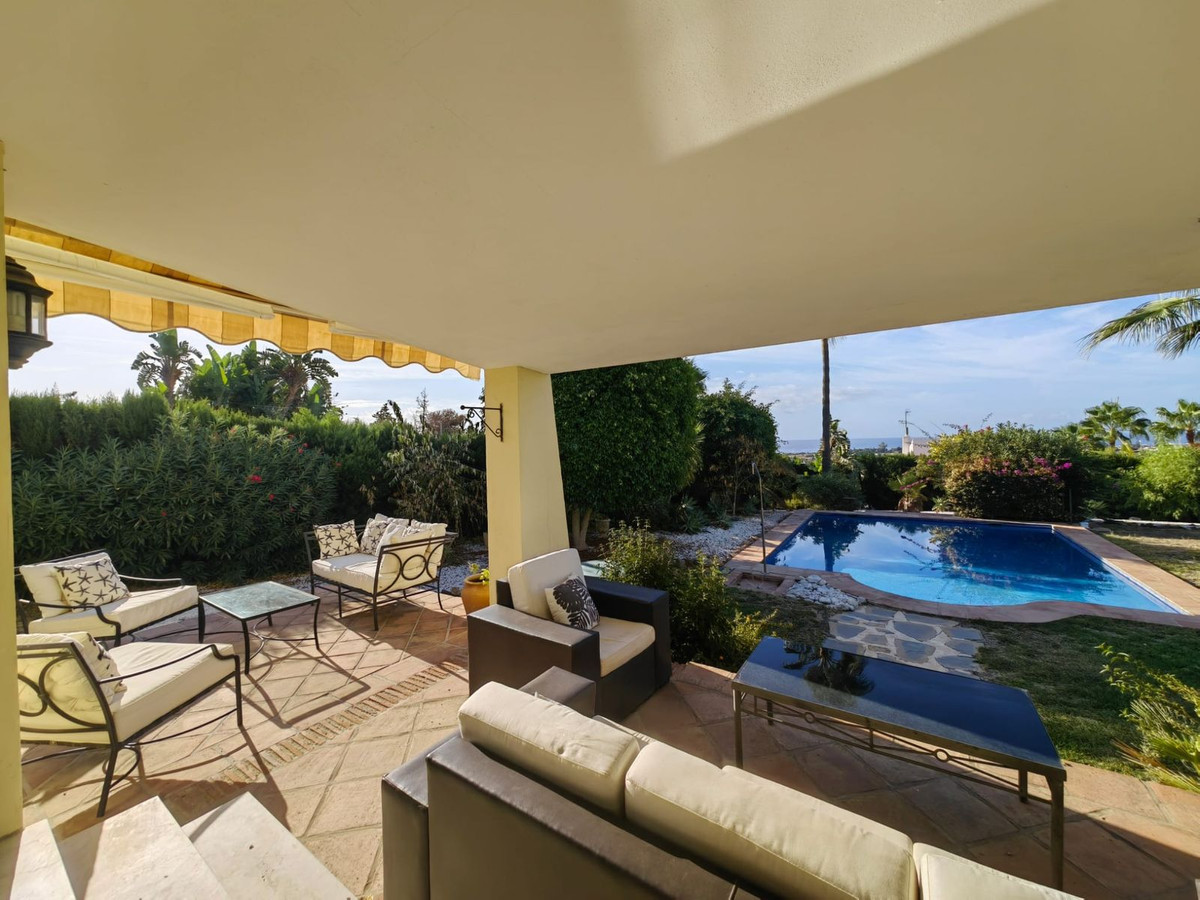 3 Bed Townhouse for sale in Estepona Costa Del Sol, Málaga, Spain