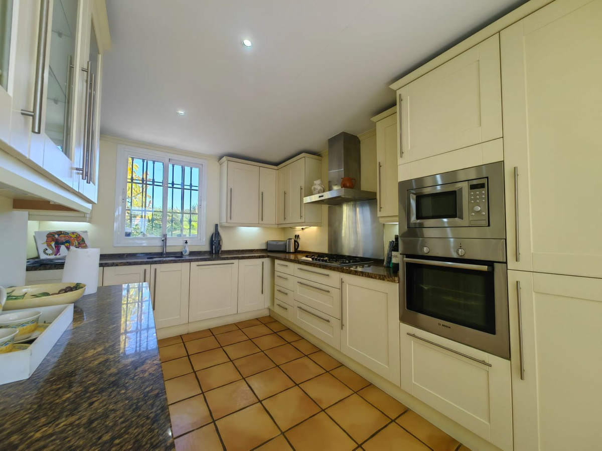 3 Bed Townhouse for sale in Estepona Costa Del Sol, Málaga, Spain