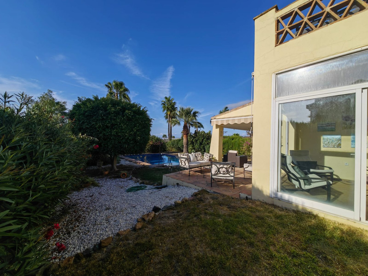 3 Bed Townhouse for sale in Estepona Costa Del Sol, Málaga, Spain