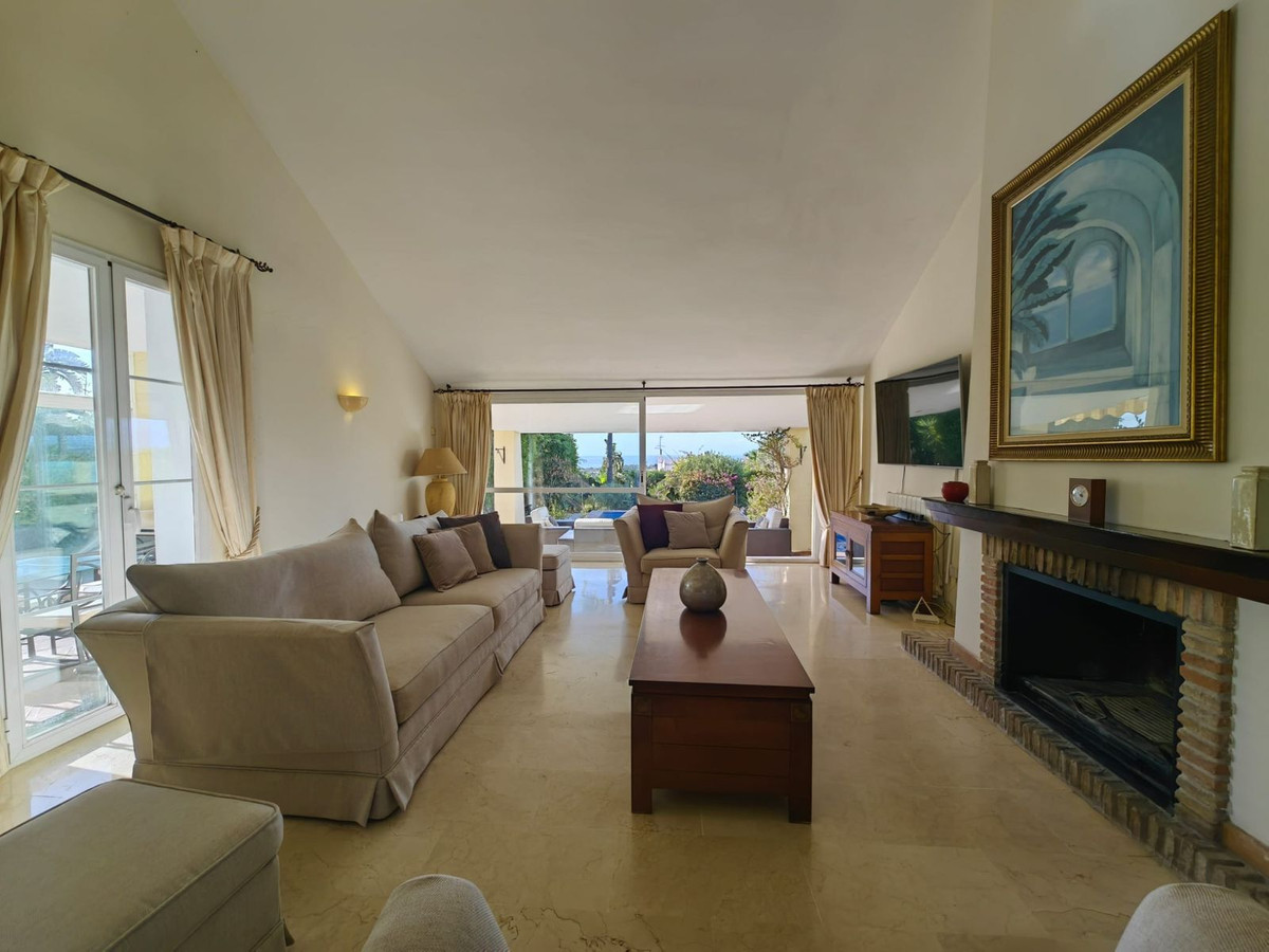 3 Bed Townhouse for sale in Estepona Costa Del Sol, Málaga, Spain