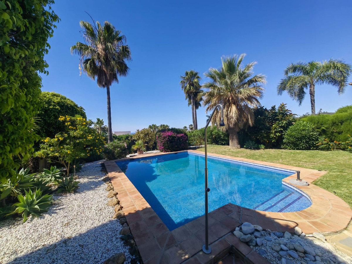 3 Bed Townhouse for sale in Estepona Costa Del Sol, Málaga, Spain