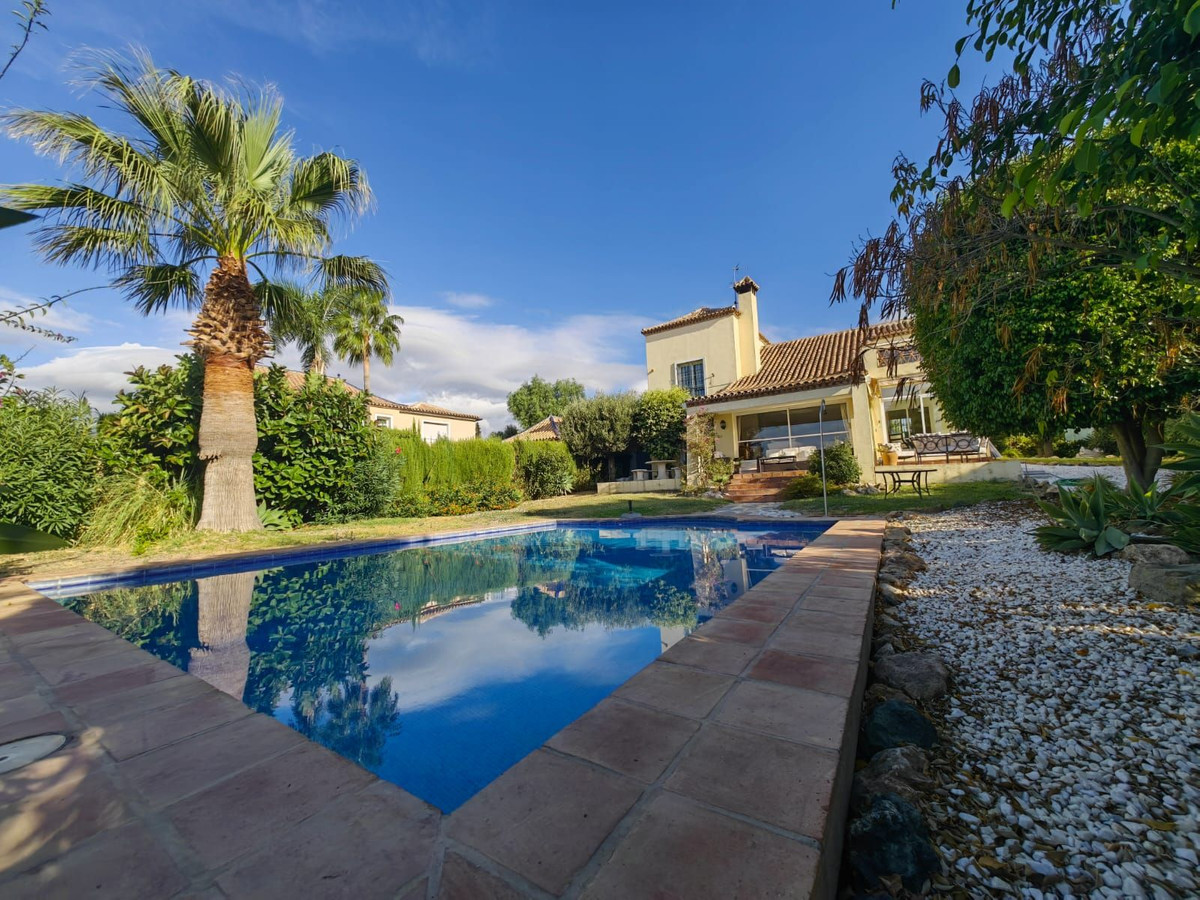 3 Bed Townhouse for sale in Estepona Costa Del Sol, Málaga, Spain
