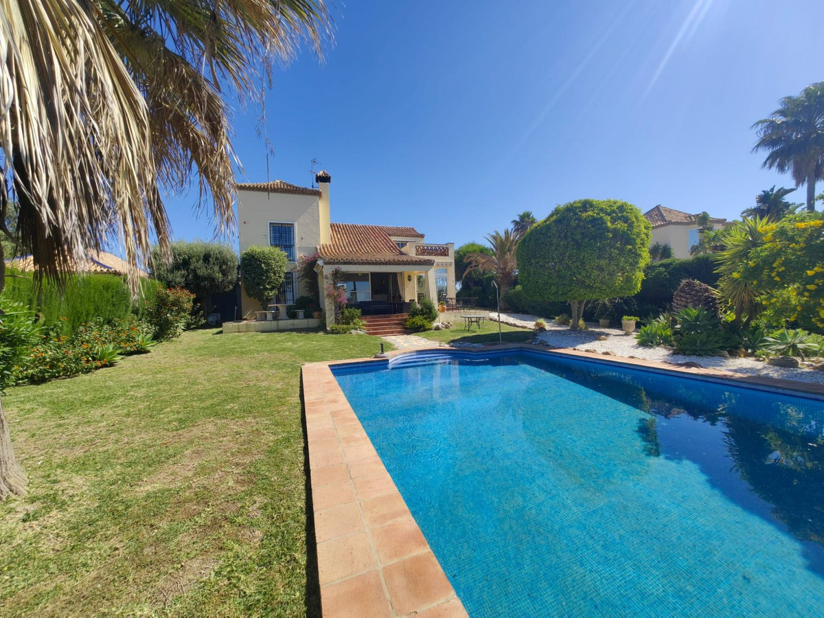 3 Bed Townhouse for sale in Estepona Costa Del Sol, Málaga, Spain