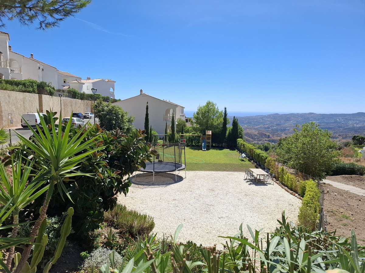 2 Bed Townhouse for sale in Mijas Costa Del Sol, Málaga, Spain