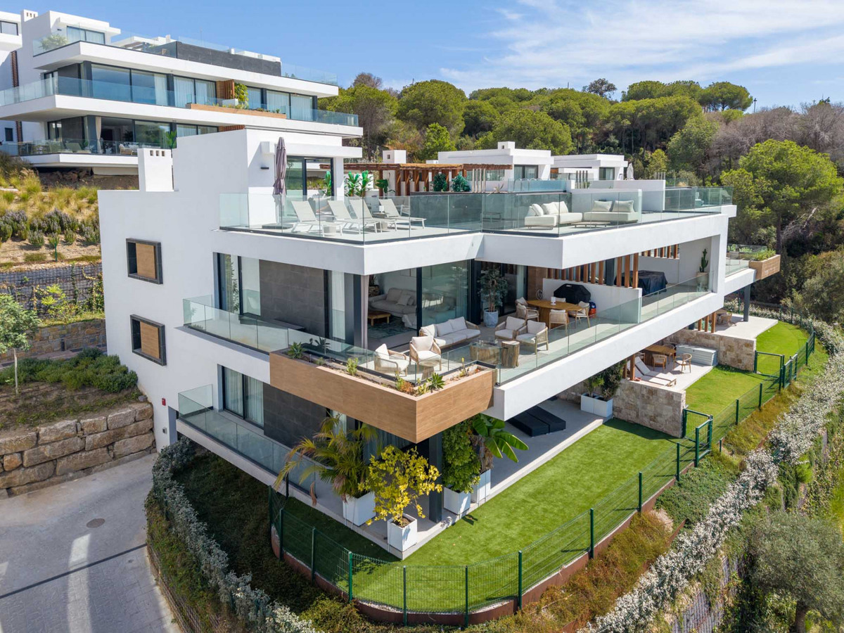3 Bed Apartment for sale in Artola Costa Del Sol, Málaga, Spain