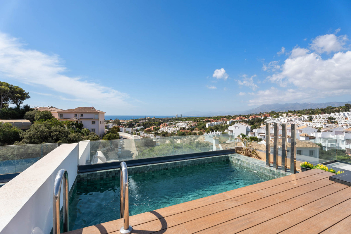 3 Bed Apartment for sale in Artola Costa Del Sol, Málaga, Spain