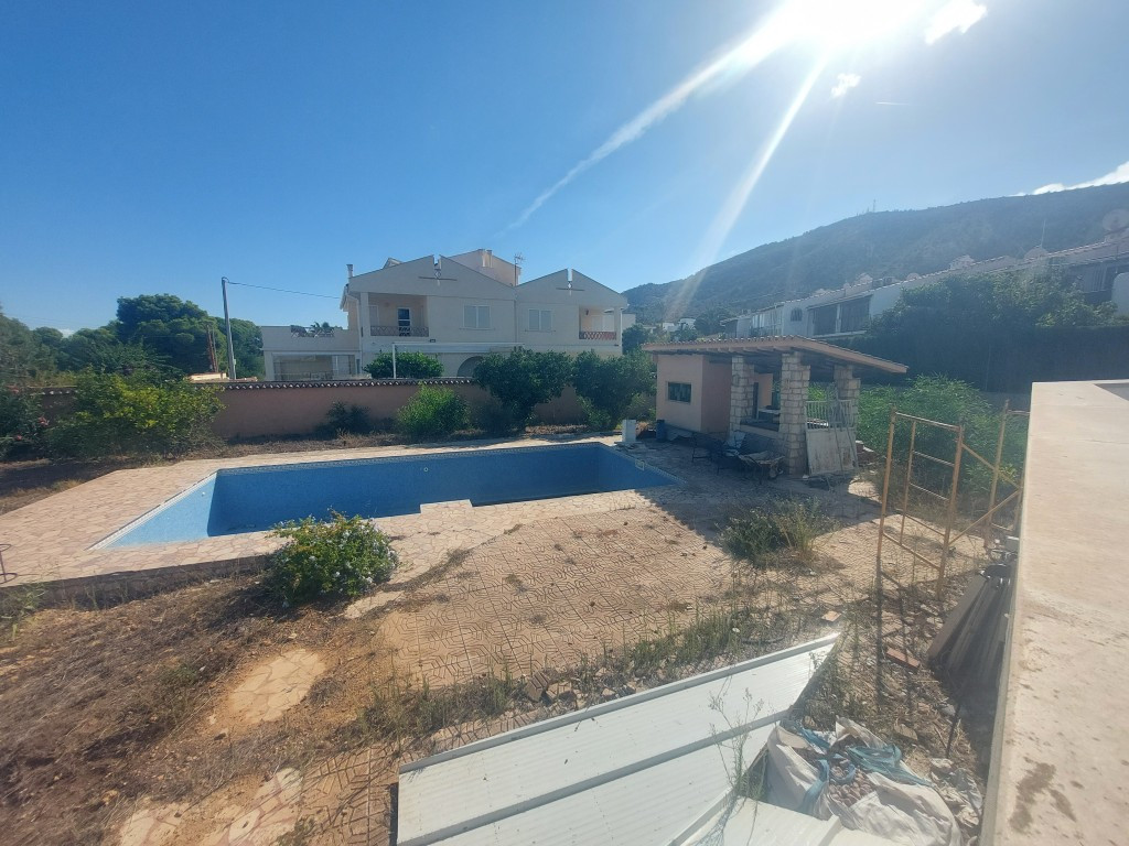 5 Bed Townhouse for sale in Albir Costa Blanca, Alicante, Spain