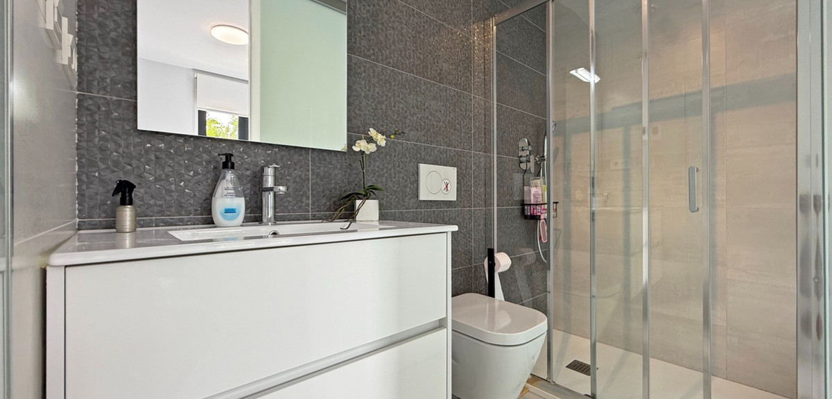 2 Bed Apartment for sale in Los Altos Costa Blanca, Alicante, Spain