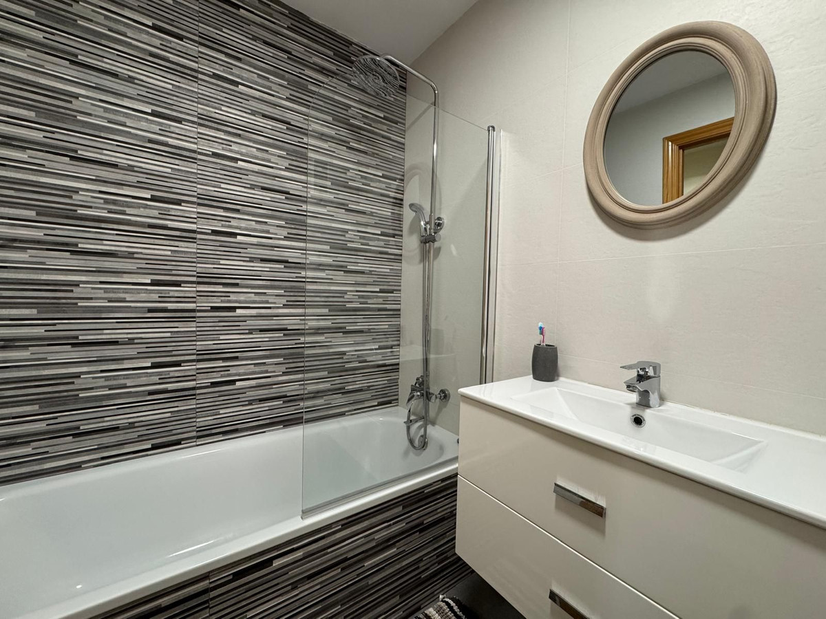 3 Bed Apartment for sale in Manilva Costa Del Sol, Málaga, Spain