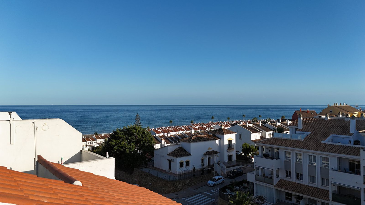 3 Bed Apartment for sale in Manilva Costa Del Sol, Málaga, Spain
