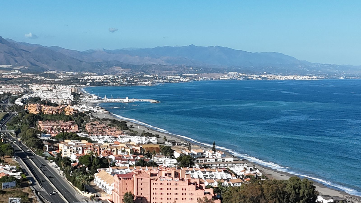 3 Bed Apartment for sale in Manilva Costa Del Sol, Málaga, Spain