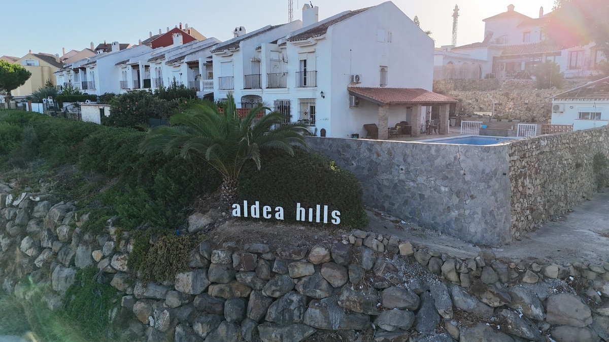 3 Bed Apartment for sale in Manilva Costa Del Sol, Málaga, Spain