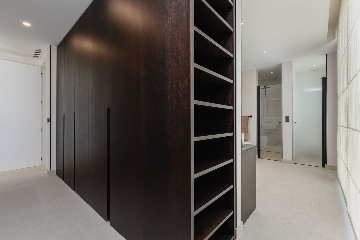 Se vende Apartamento Planta Baja de 3 dormitorios en Costa Del Sol, Málaga, España