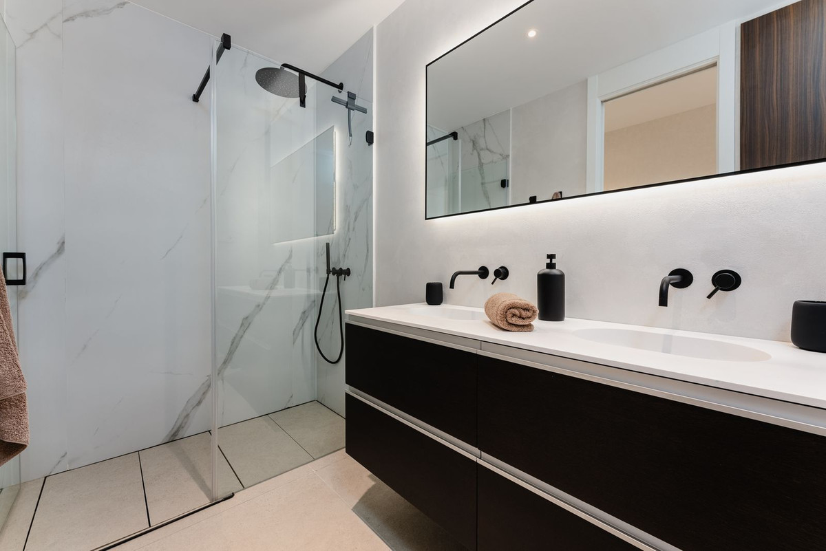 Se vende Apartamento Planta Baja de 3 dormitorios en Costa Del Sol, Málaga, España
