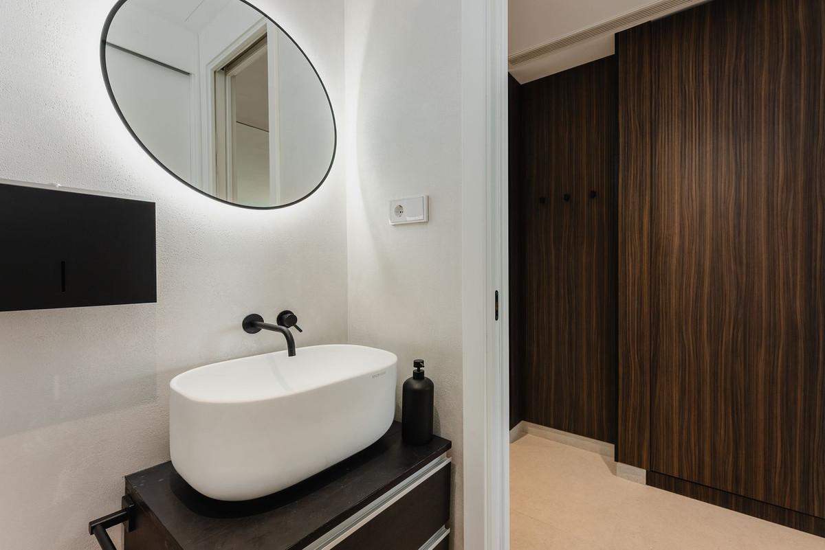 Se vende Apartamento Planta Baja de 3 dormitorios en Costa Del Sol, Málaga, España