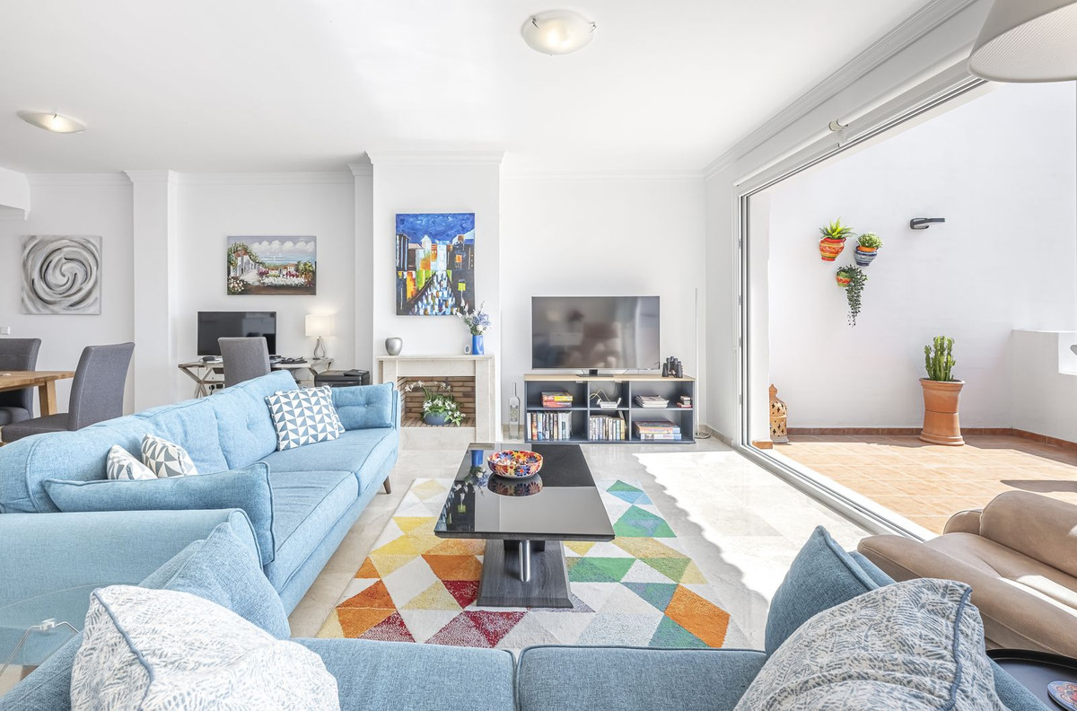 Se vende Apartamento Planta Media de 3 dormitorios en Costa Del Sol, Málaga, España