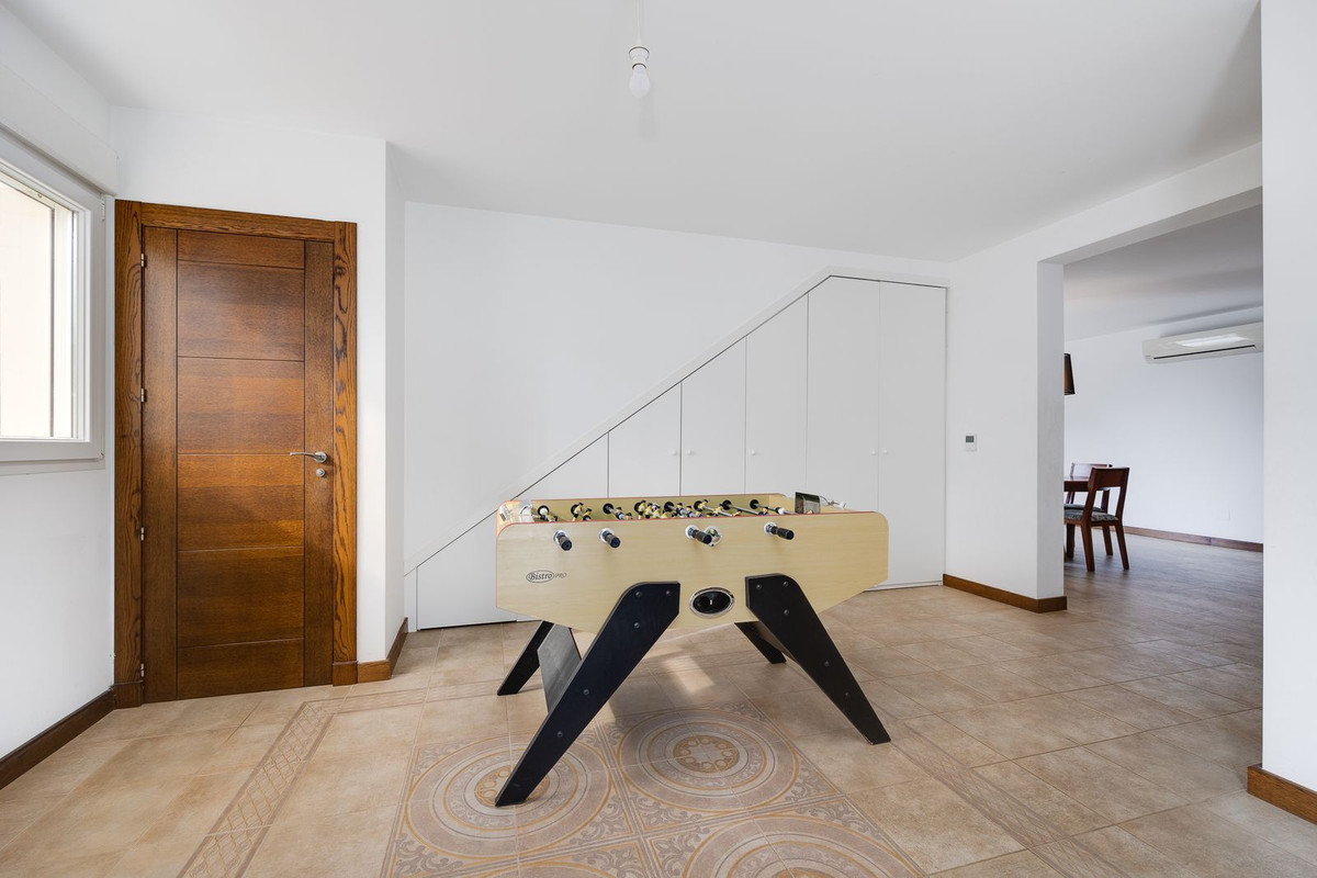 Se vende Villa - Chalet de 4 dormitorios en Costa Blanca, Alicante, España