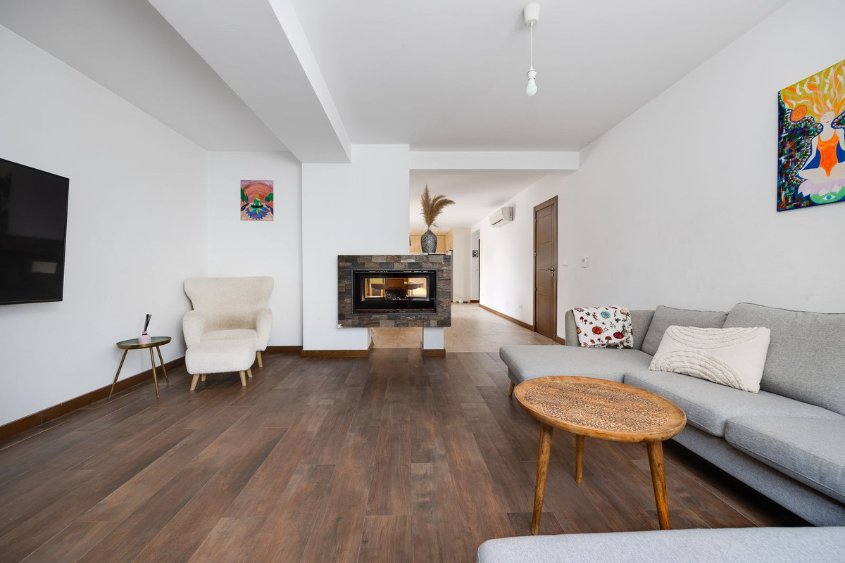 Se vende Villa - Chalet de 4 dormitorios en Costa Blanca, Alicante, España