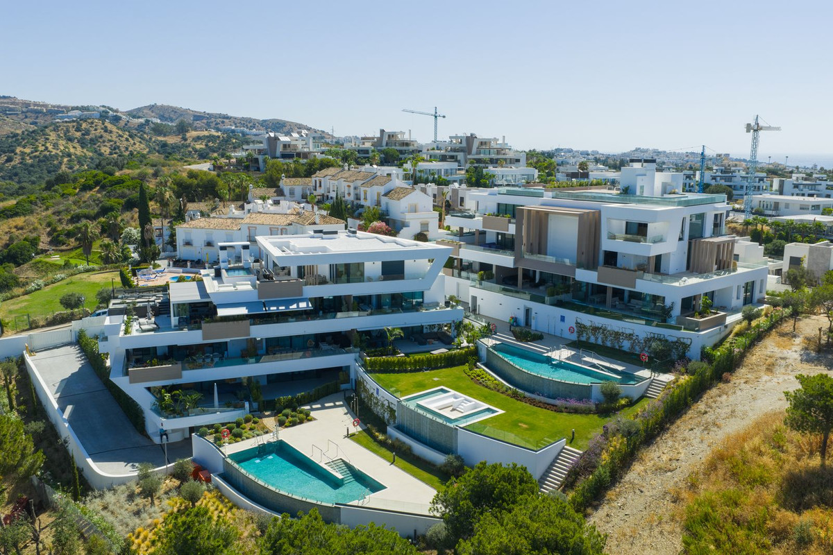 4 Bed Apartment for sale in Cabopino Costa Del Sol, Málaga, Spain