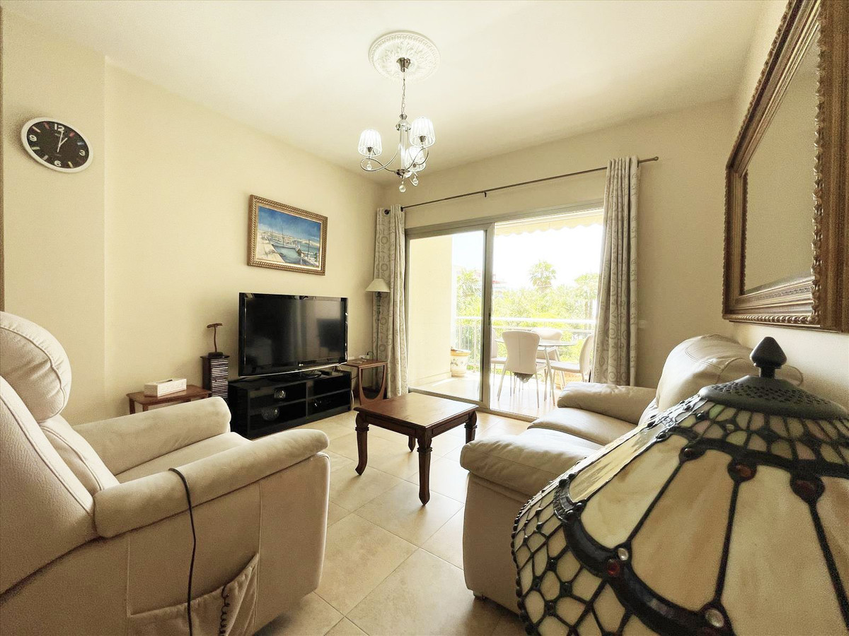 Se vende Apartamento Planta Media de 3 dormitorios en Costa Blanca, Alicante, España
