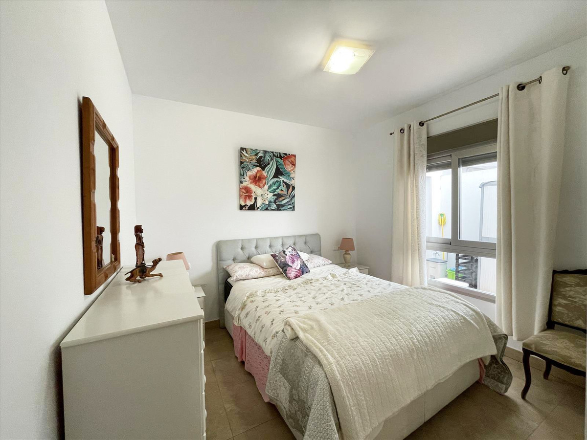 Se vende Apartamento Planta Media de 3 dormitorios en Costa Blanca, Alicante, España