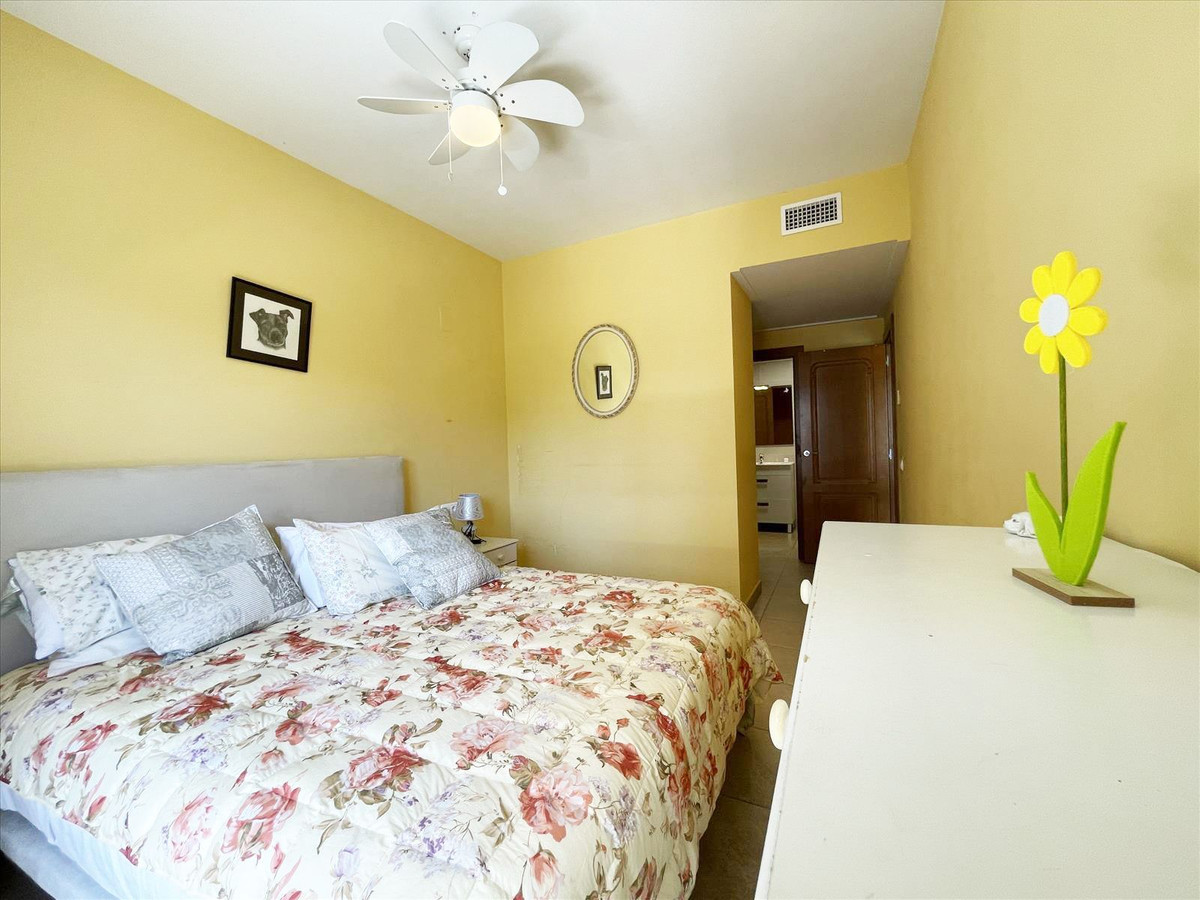 Se vende Apartamento Planta Media de 3 dormitorios en Costa Blanca, Alicante, España