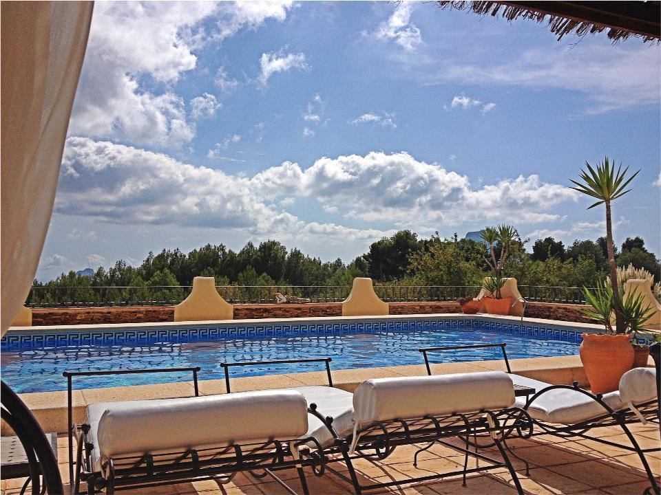 8 Bed Townhouse for sale in Benissa Costa Blanca, Alicante, Spain