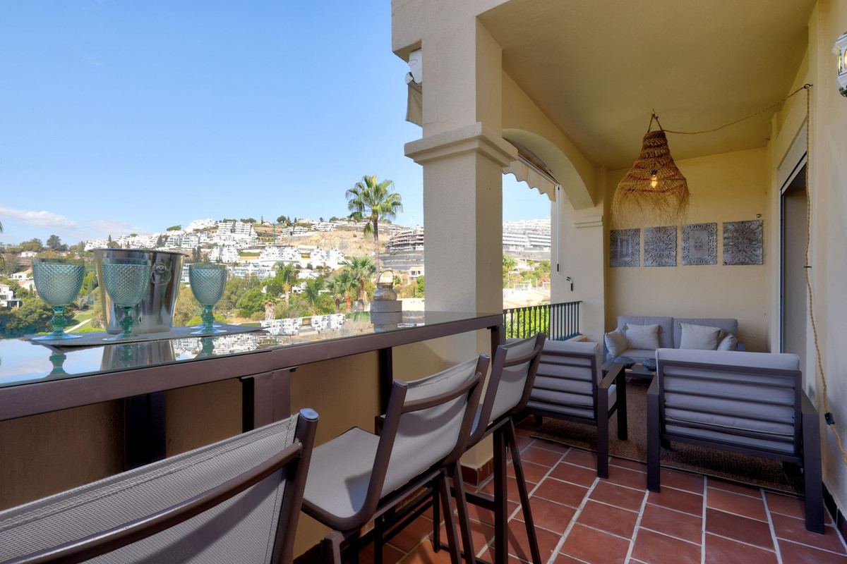 3 Bed Apartment for sale in La Quinta Costa Del Sol, Málaga, Spain