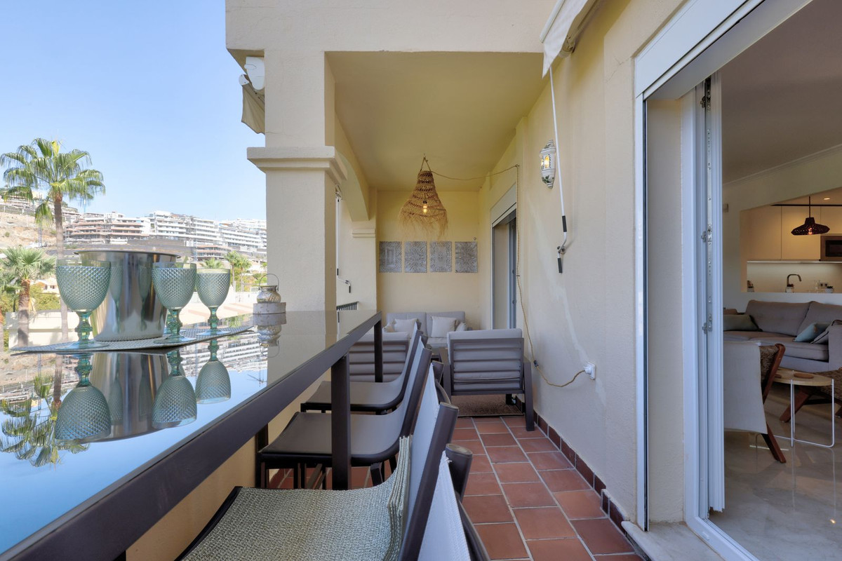 3 Bed Apartment for sale in La Quinta Costa Del Sol, Málaga, Spain