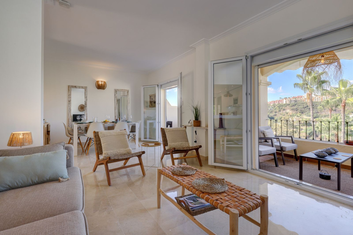 3 Bed Apartment for sale in La Quinta Costa Del Sol, Málaga, Spain