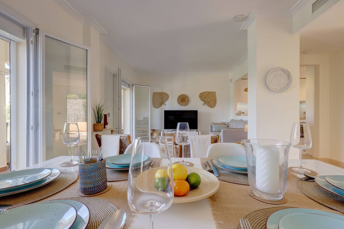 3 Bed Apartment for sale in La Quinta Costa Del Sol, Málaga, Spain