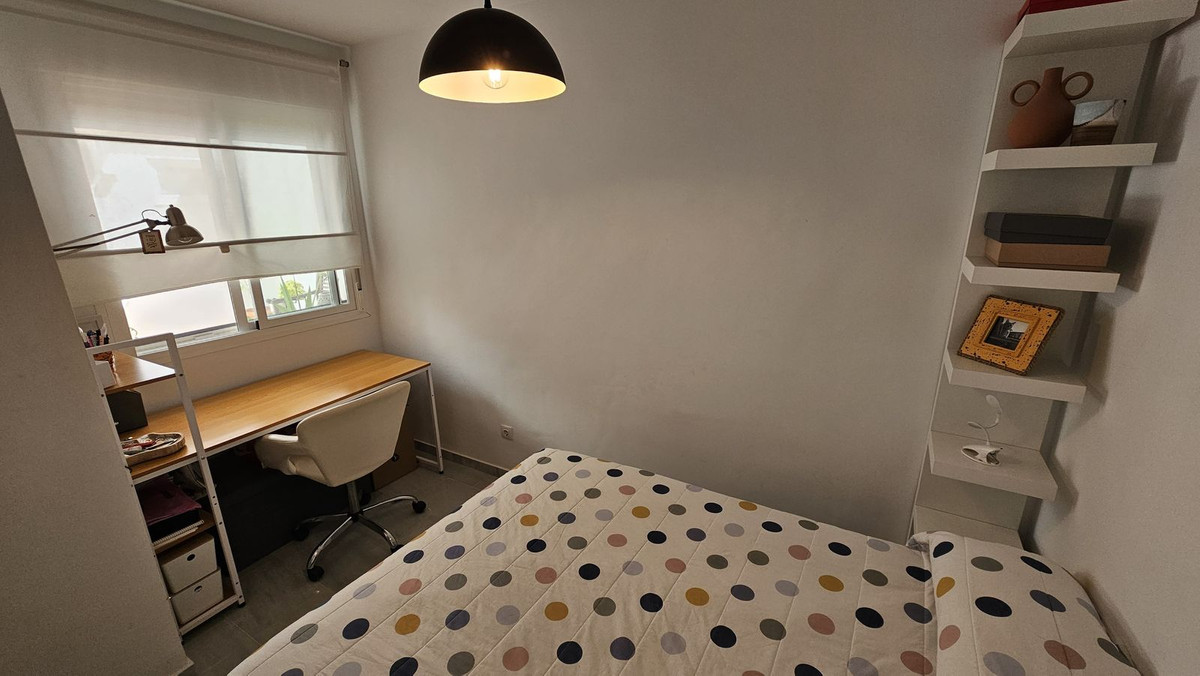 Se vende Apartamento Planta Baja de 4 dormitorios en Costa Del Sol, Málaga, España