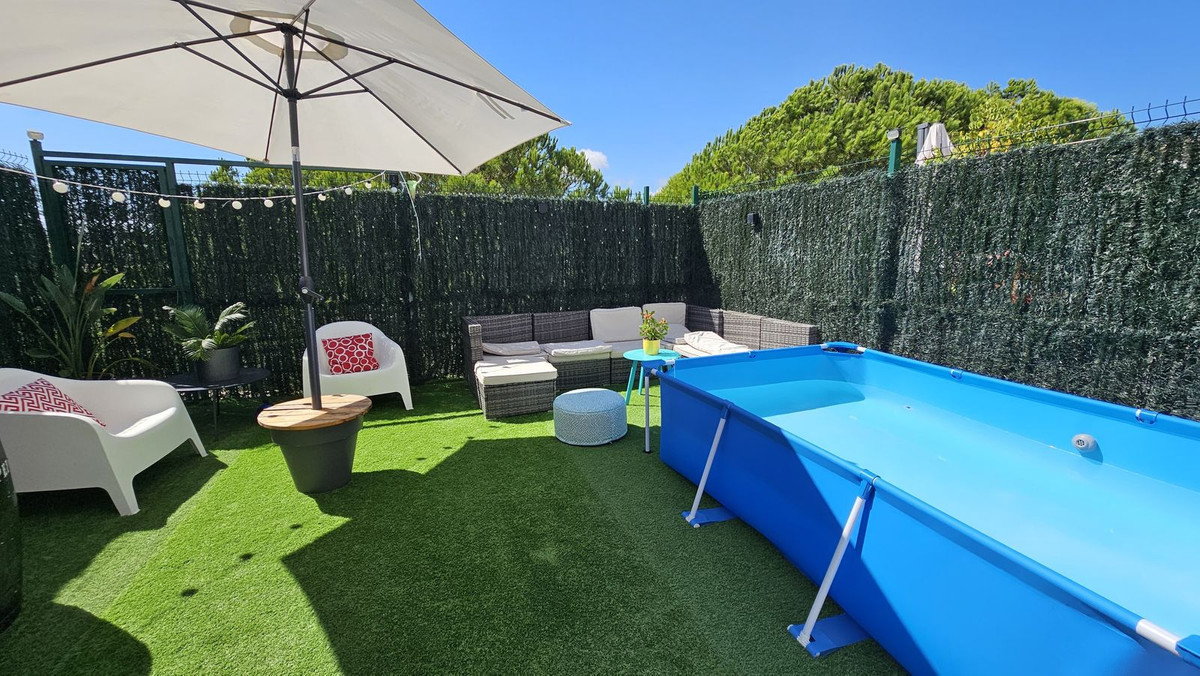 Se vende Apartamento Planta Baja de 4 dormitorios en Costa Del Sol, Málaga, España