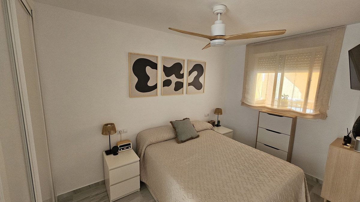 Se vende Apartamento Planta Baja de 4 dormitorios en Costa Del Sol, Málaga, España