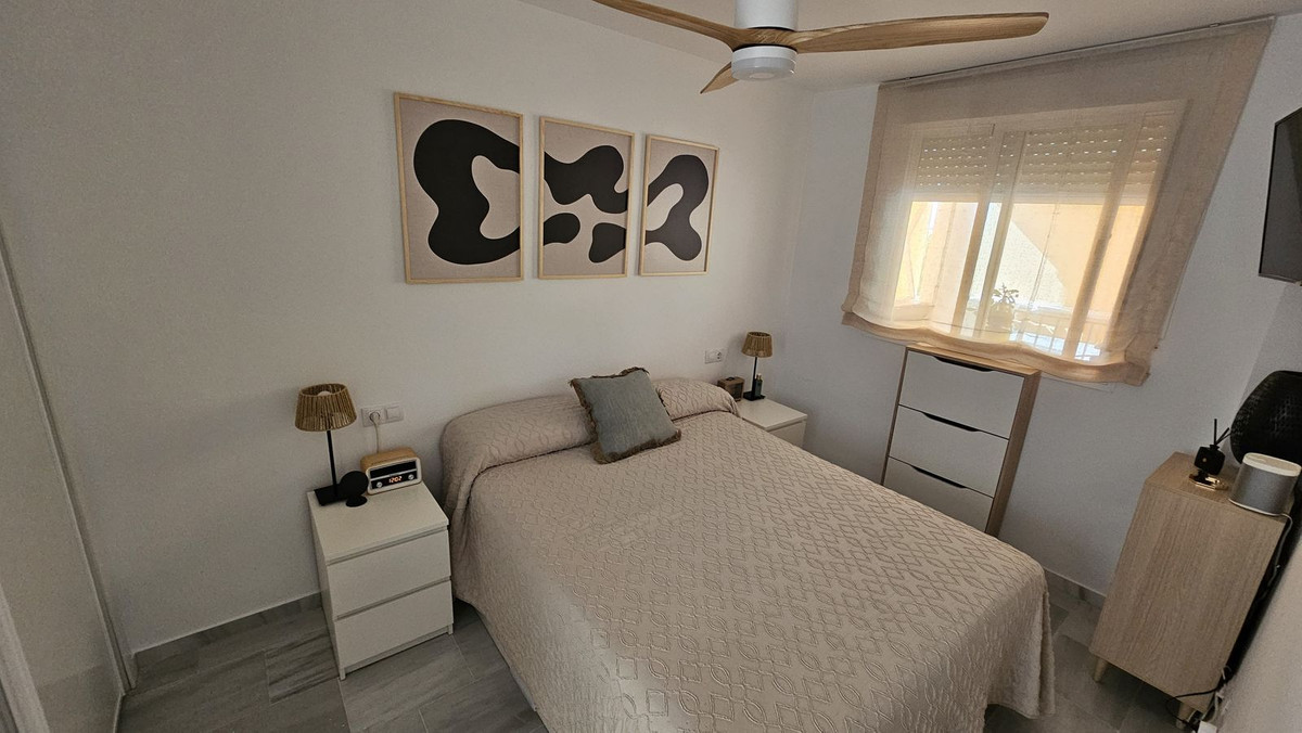 Se vende Apartamento Planta Baja de 4 dormitorios en Costa Del Sol, Málaga, España