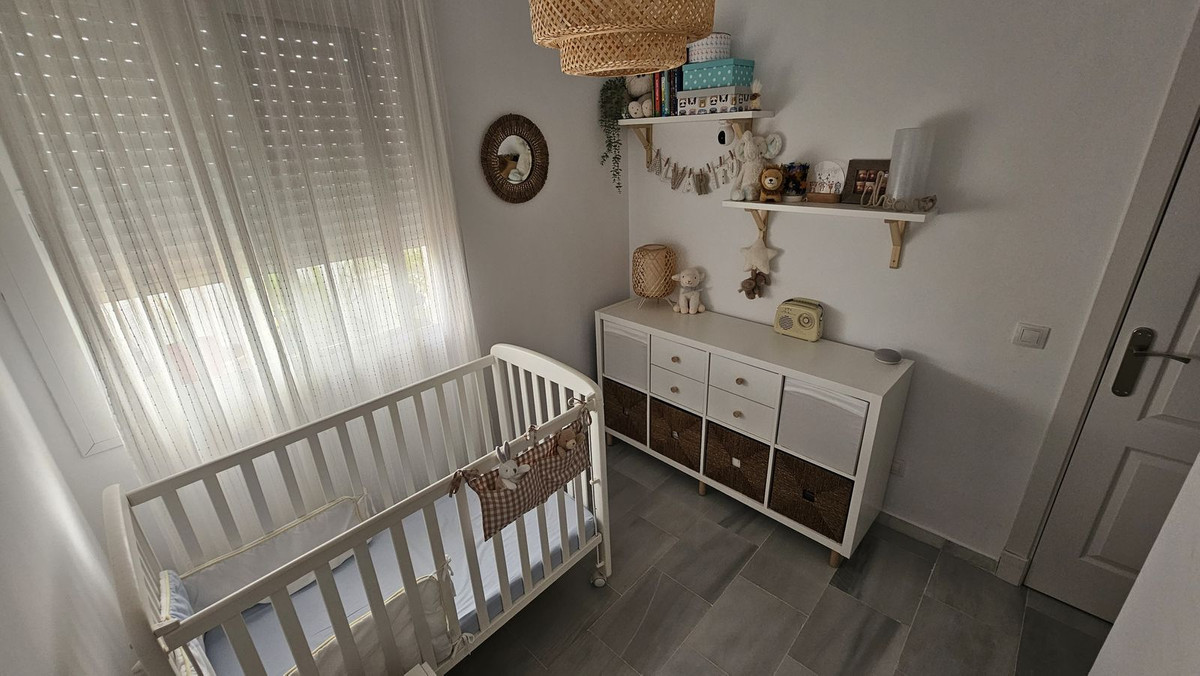 Se vende Apartamento Planta Baja de 4 dormitorios en Costa Del Sol, Málaga, España